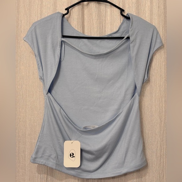 Open Back Baby Tee Baby Blue Top | Soft Girl Y2K Minimal Tee L NWT Low Back - Picture 6 of 9